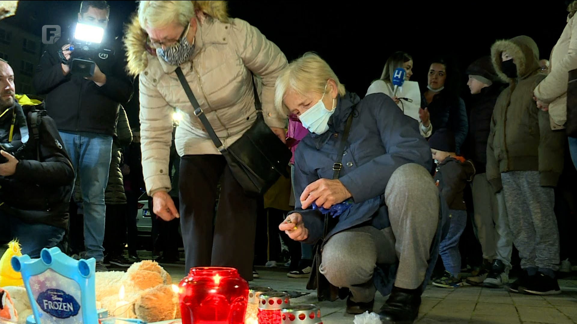 U Sarajevu mirni skup građana zbog smrti djevojčice Džene Gadžun